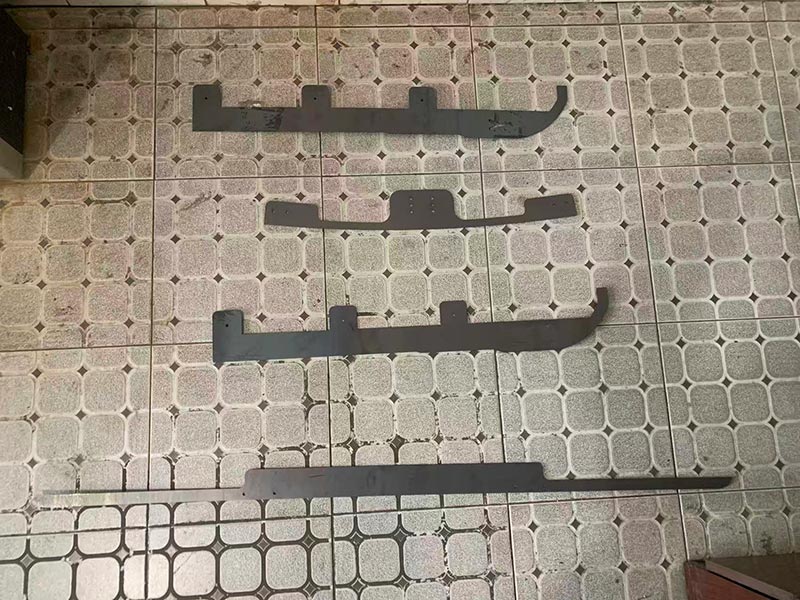 Zunhua Shengjian Fanrong Machinery Parts Co., Ltd. ha desarrollado nuevos productos de forma independiente: herramientas y plantillas de perforación para hierros de contrapeso.